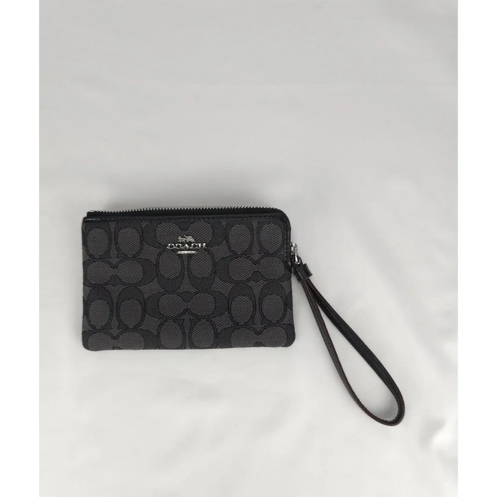 Coach Corner Zip Wristlet‎ Signature Canvas Black/Smoke